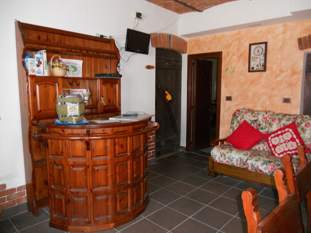 Rocca Grimalda B&B Pervinca الغرفة الصورة